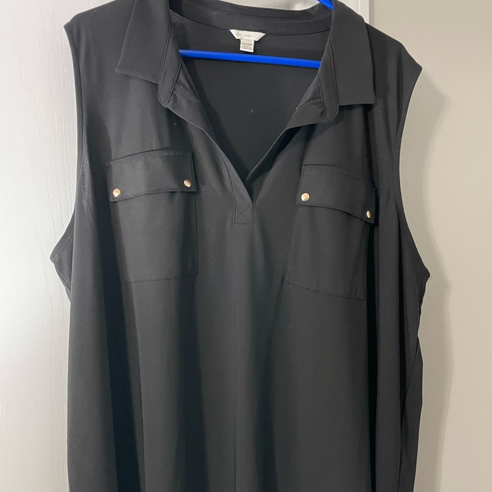 Sleeveless blouse black